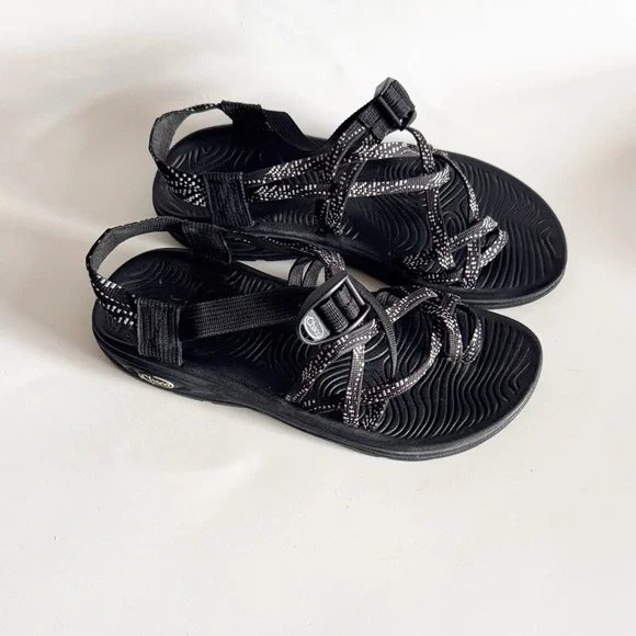 Chaco Womens Z Volv X2 Dash Black Strappy Outdoor Hiking Sandals sizs 9 - Picture 2 of 9